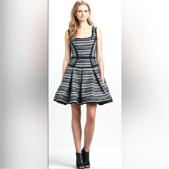 Milly Dresses & Skirts - Milly Elegant Black and White Patterned Dress, US4